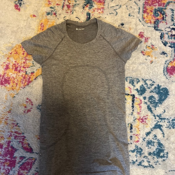 Grey swiftly tech - Picture 1 of 2